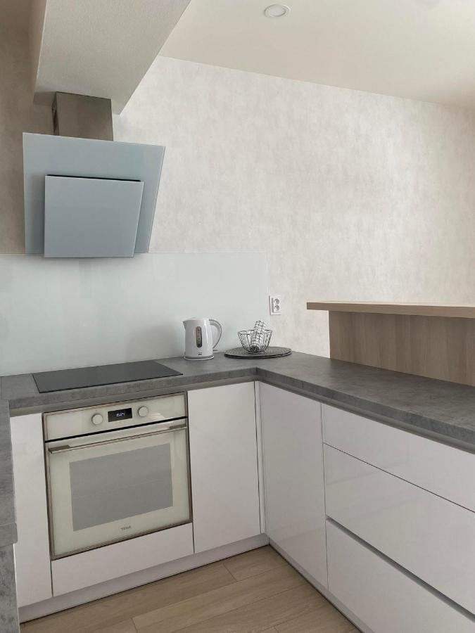 Apartman Hestia 劳耶克特普利采 外观 照片